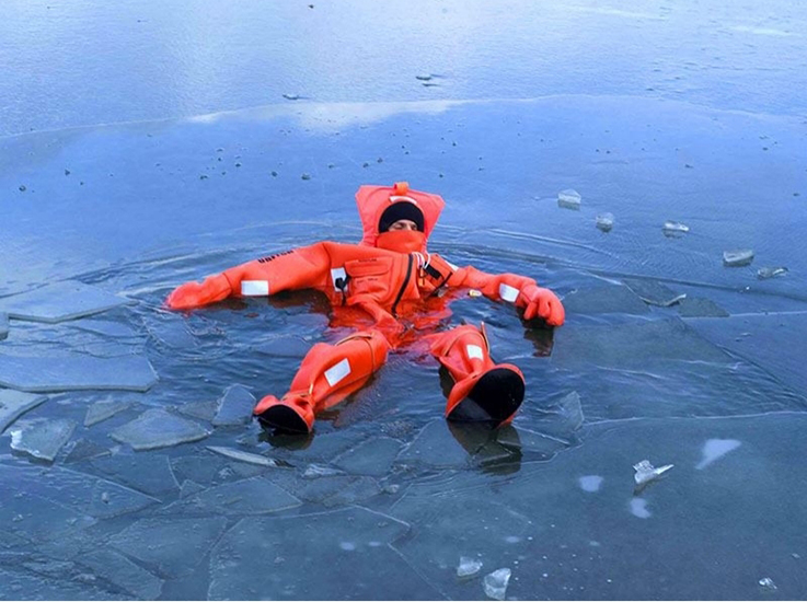 Insulated Immersion Suit for Polar Region1.jpg